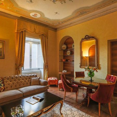 Prestigious Apartment Piazza Navona Рим Экстерьер фото