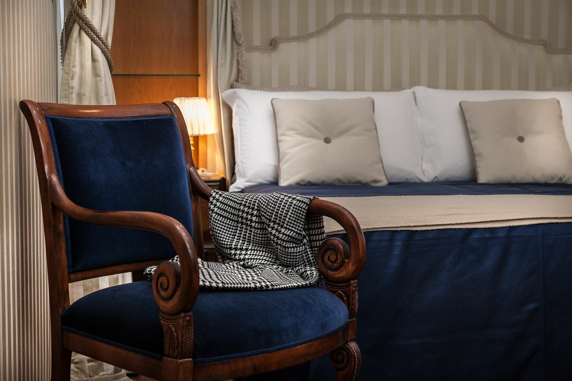 Prestigious Apartment Piazza Navona Рим Экстерьер фото