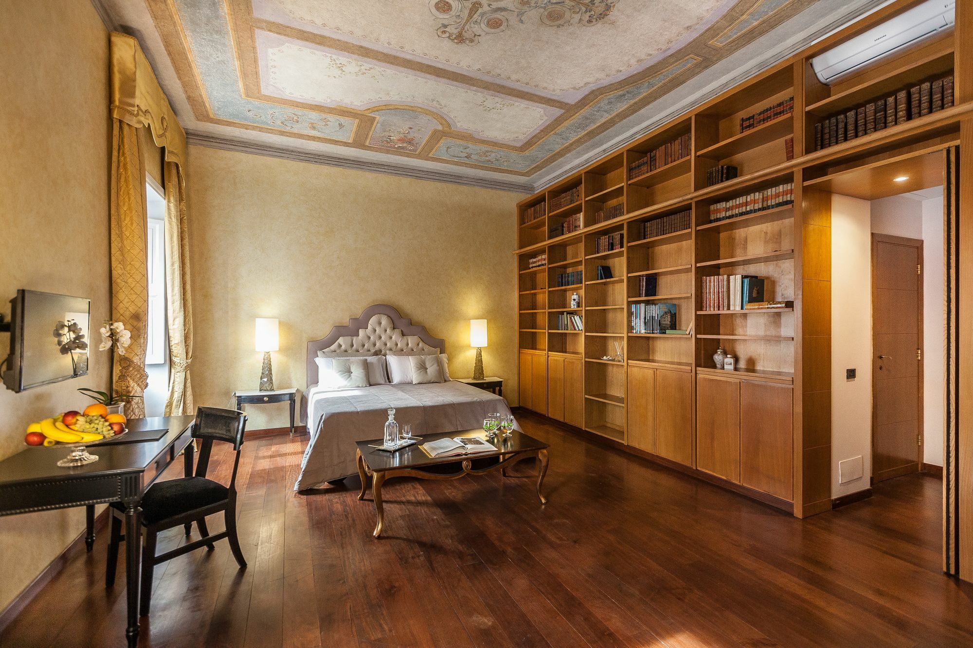 Prestigious Apartment Piazza Navona Рим Экстерьер фото
