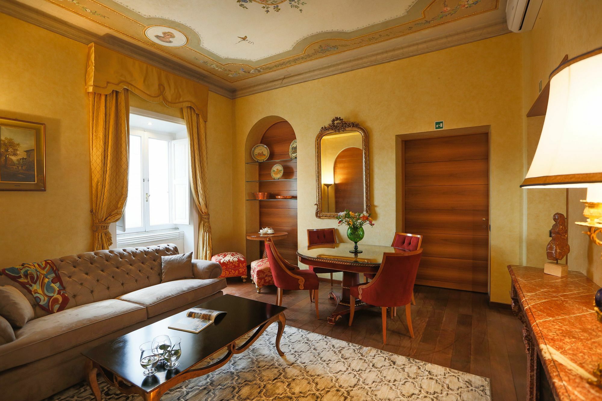 Prestigious Apartment Piazza Navona Рим Экстерьер фото