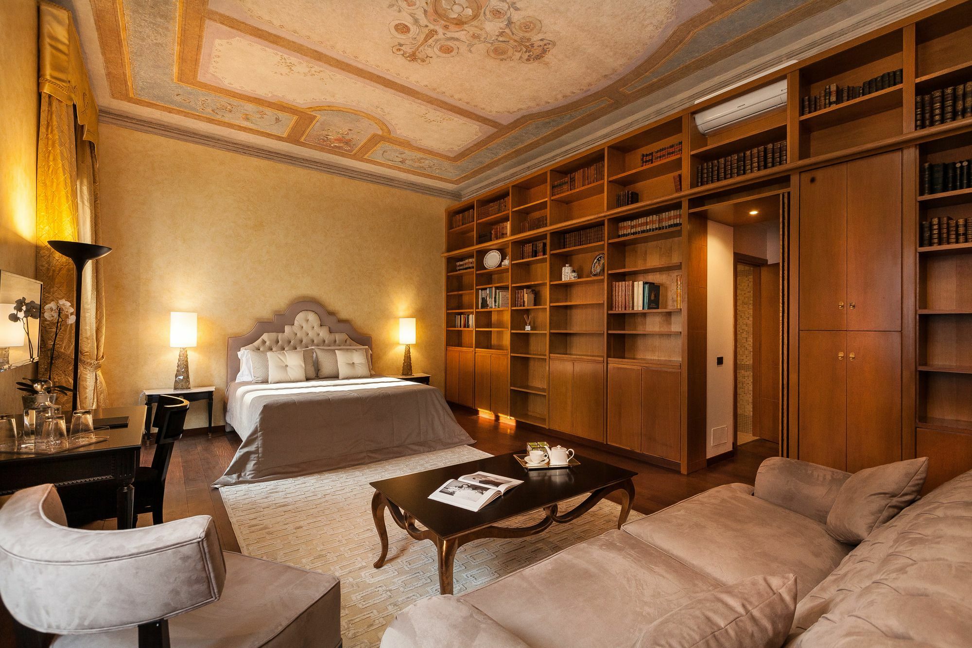 Prestigious Apartment Piazza Navona Рим Экстерьер фото