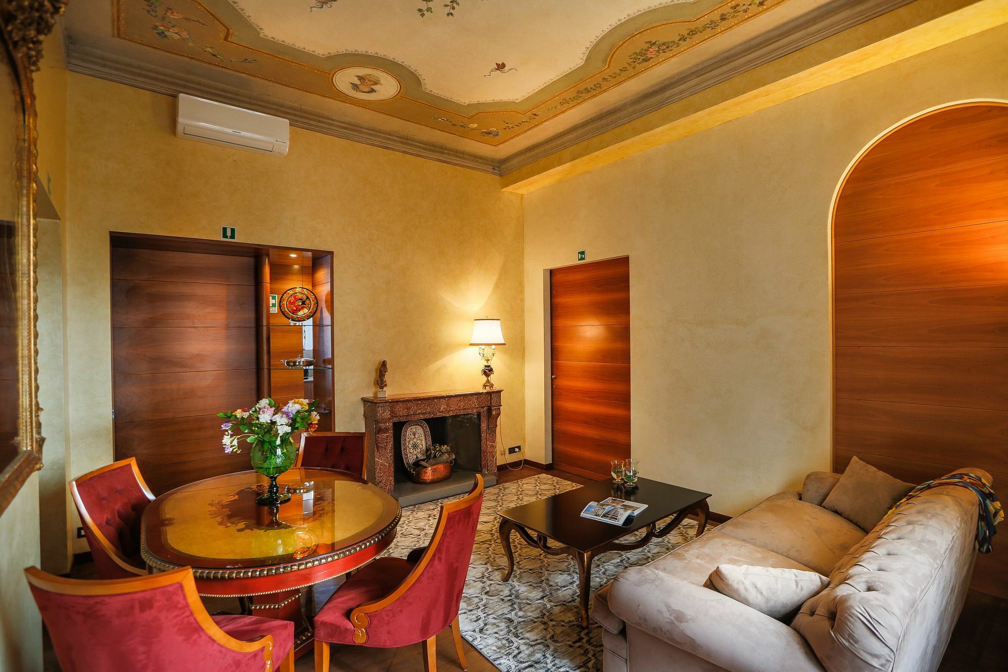 Prestigious Apartment Piazza Navona Рим Экстерьер фото